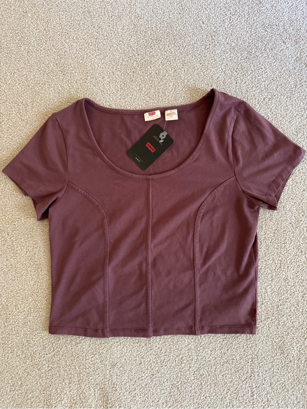 NWT Levi’s Crop Top